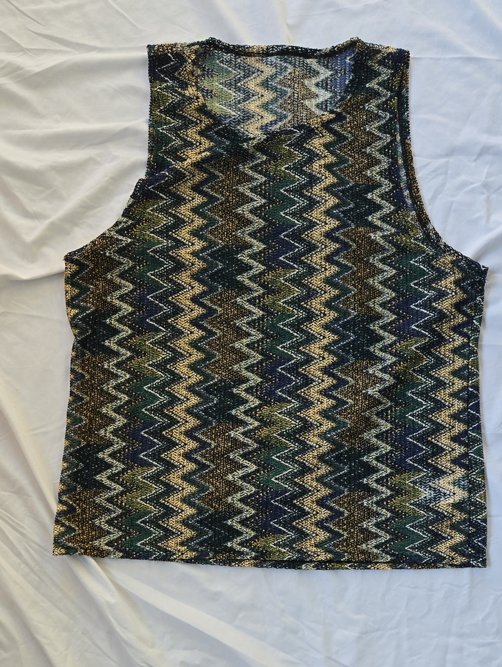 Men's Tank Top Beautiful Zigzag Design Of Greens, Blacks, Yellow, White, Etc...